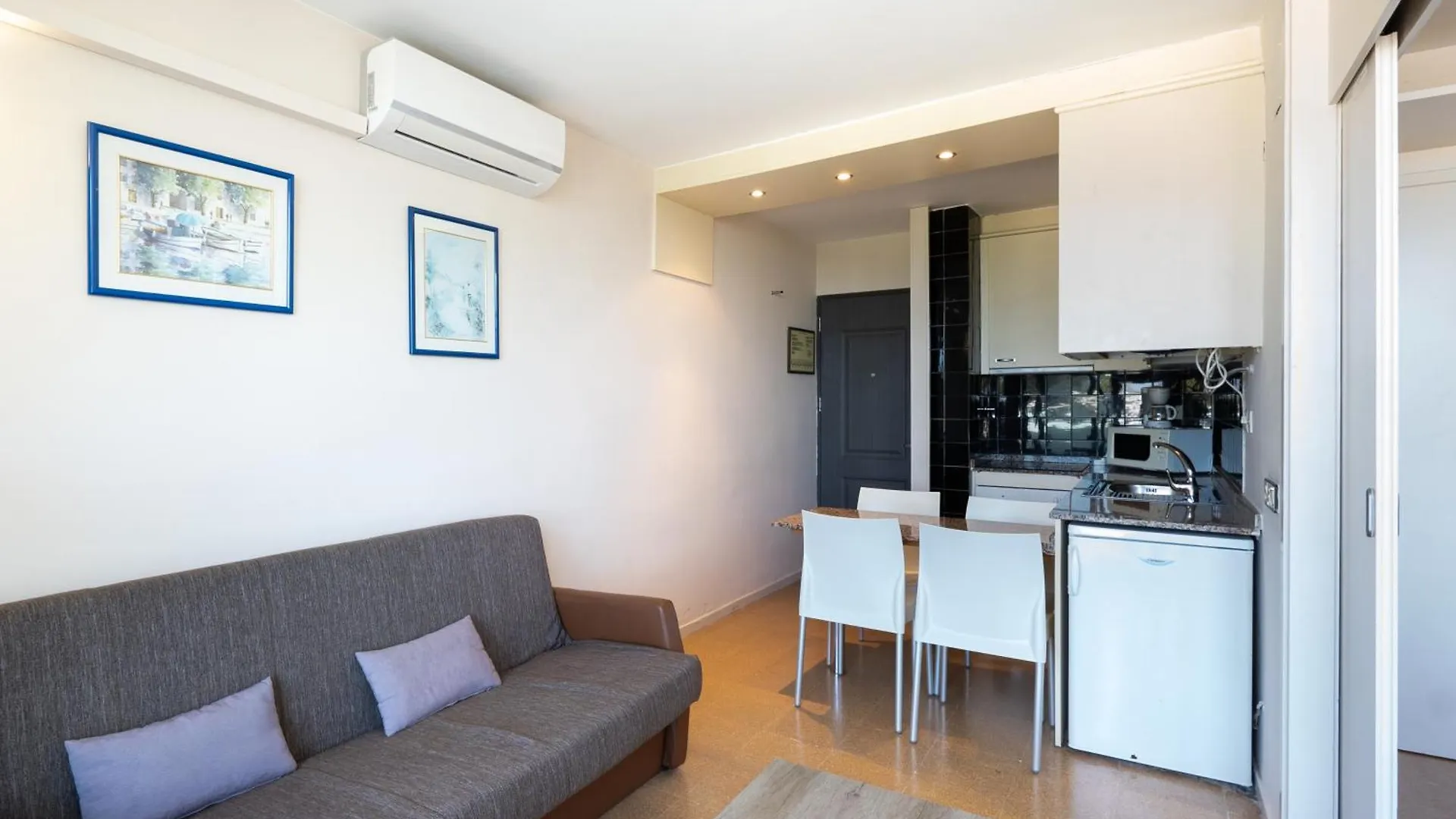 Appartement Bertur Comtat Sant Jordi à Castell-Castell-Platja d'Aro