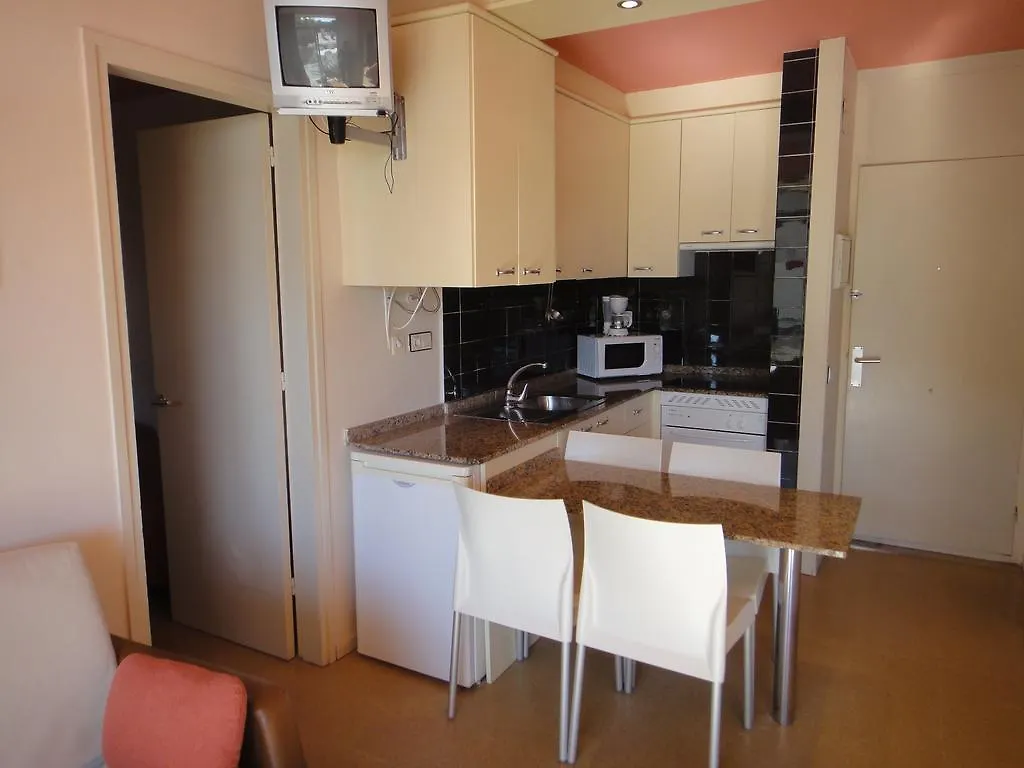 Appartement Bertur Comtat Sant Jordi à Castell-Castell-Platja d'Aro 0*,  Espagne